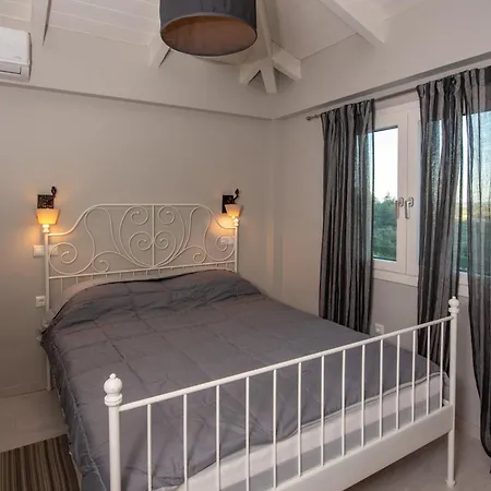 Villa Zante Starlet - Chic Hideaway With Pool & Comfort