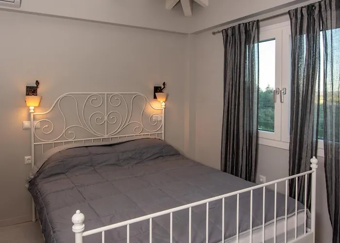 Villa Zante Starlet - Chic Hideaway With Pool & Comfort